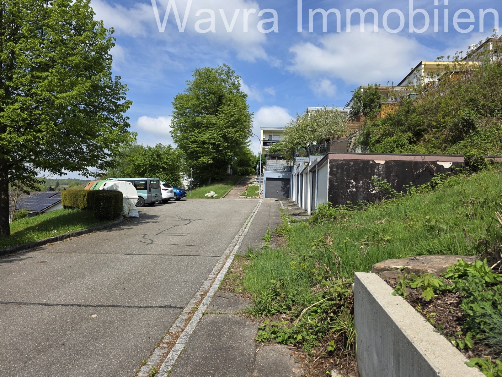 Hangrundstück mit Weitblick in Steinen